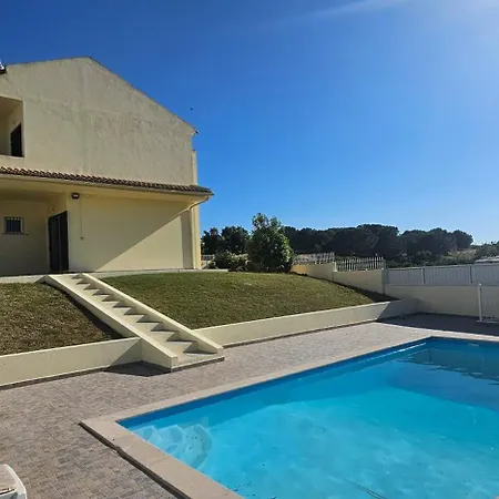 Villa Lusitana - Olhos De Agua
