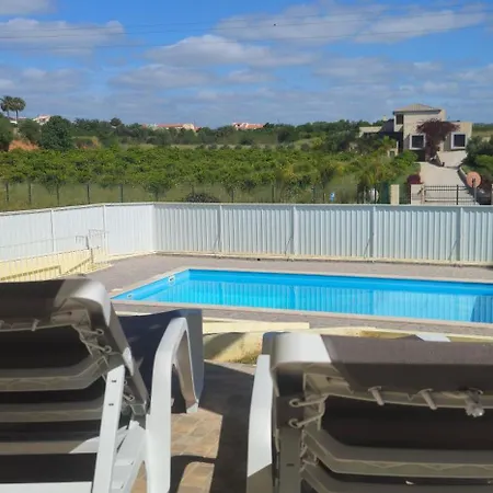 Villa Lusitana - Olhos De Agua